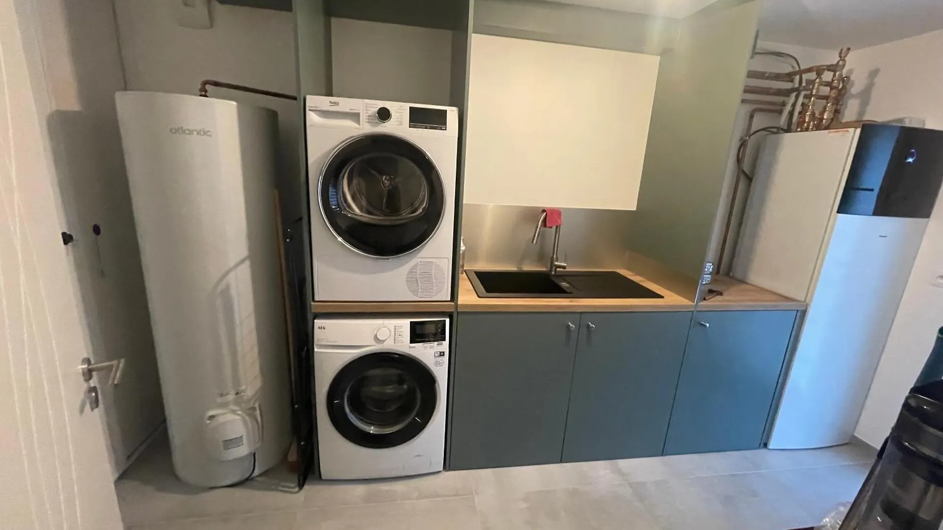 Villa Avec Piscine, A 5 Minutes De La Plage. Ideal Pour Vacances En Famille Et Amis Plouhinec  0*, Plouhinec (Morbihan) France